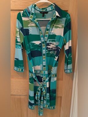 BCBGMaxAzria Teal and Green Printed Midi Shirt Dress